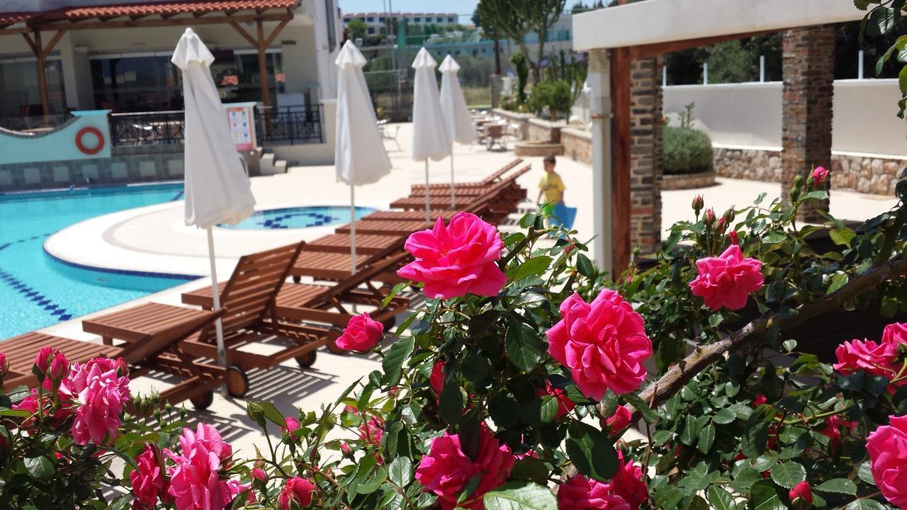 Bright Star Aparthotel Faliraki Exterior foto